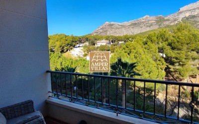 Apartment for sale in Altea with mountain views